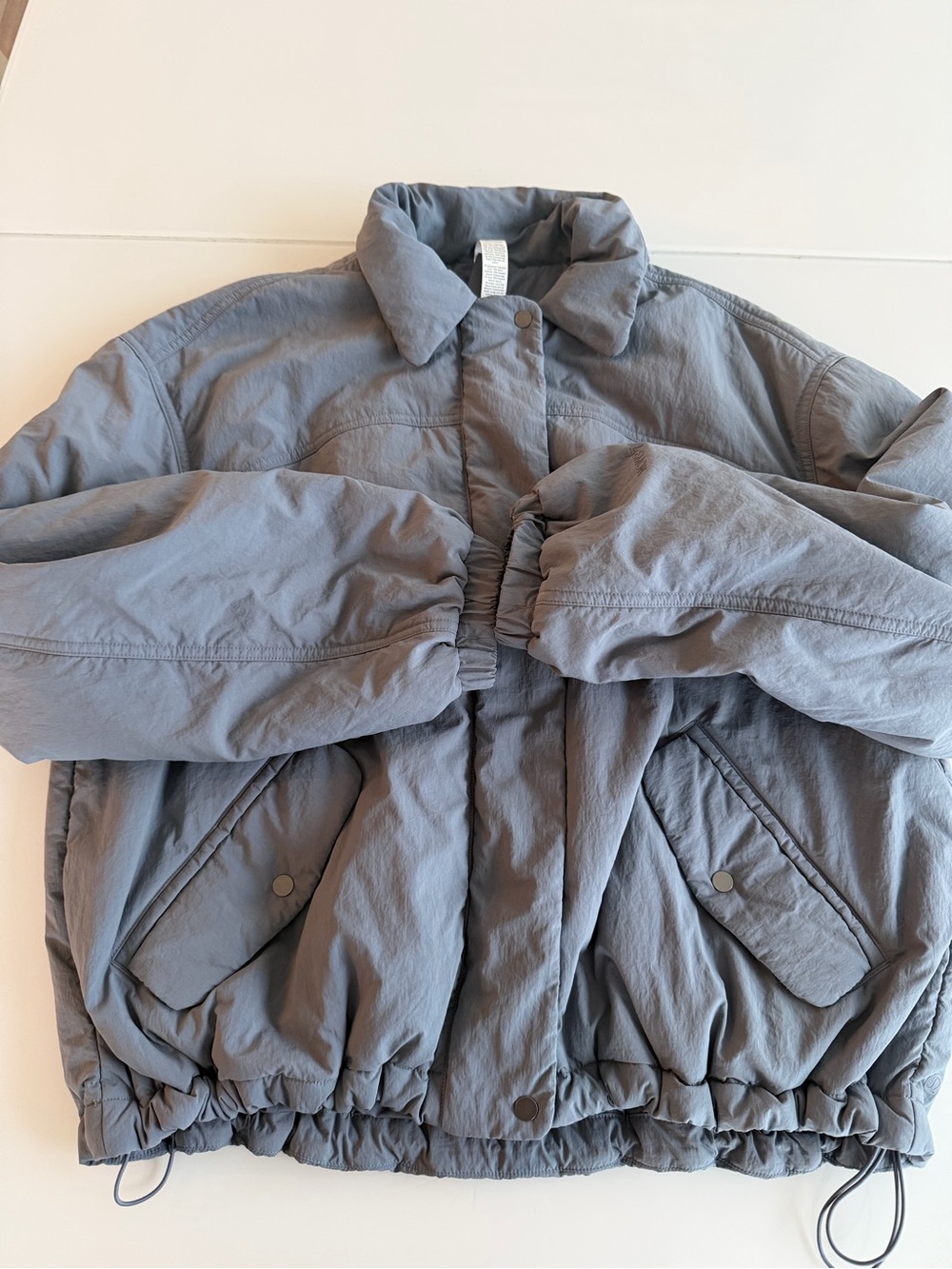 lululemon athletica Slate Gray Cinch-Hem Puffer Jacket sz M - Picture 2 of 10